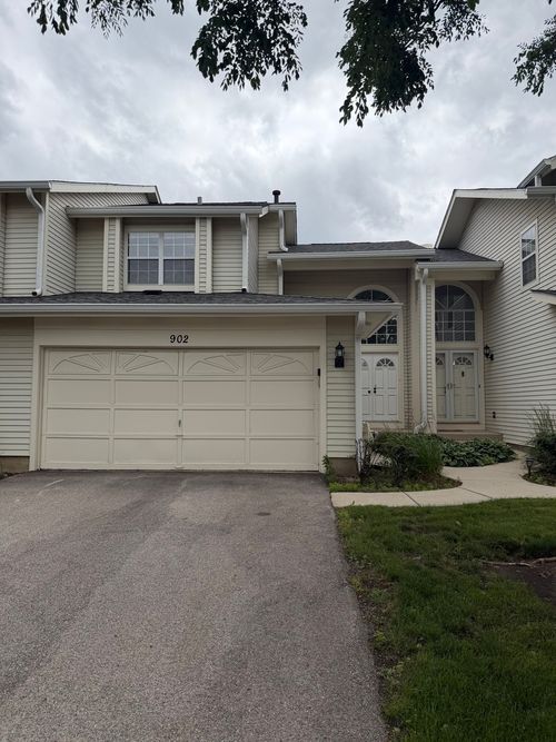 902 Sturnbridge Ct, Schaumburg, IL, 60173-4740 | Card Image