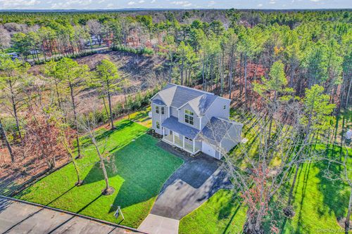 42 Judith Dr, Coram, NY, 11727-4029 | Card Image