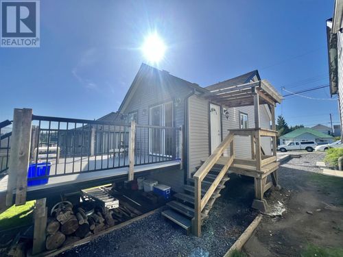 1068 7th Ave E, Prince Rupert, BC, V8J2J8 | Card Image