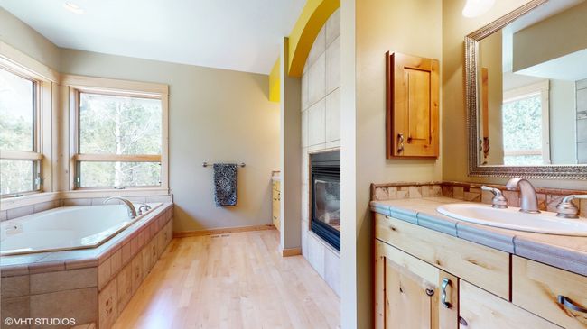 Main House Master Bathroom | Image 61