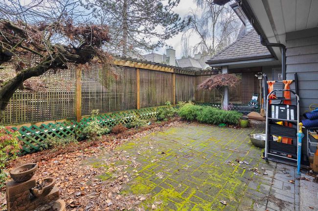 3902 Creekside Place, Townhouse with 2 bedrooms, 2 bathrooms and 2 parking in Burnaby BC | Image 32