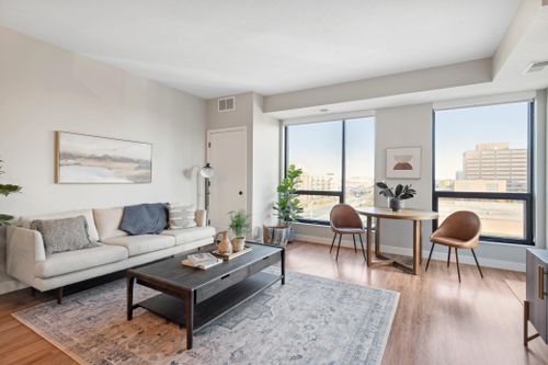 8131 34th Ave S, Bloomington, MN, 55425-1699 | Card Image