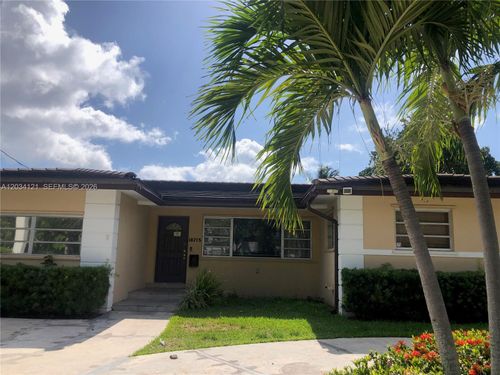 18715 Ne 18th Ave, Miami, FL, 33179-4209 | Card Image
