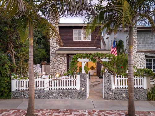 335 Gravilla St, La Jolla, CA, 92037-6007 | Card Image