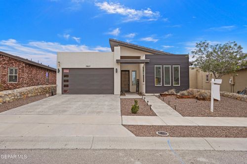 7857 Enchanted Circle Dr, El Paso, TX, 79911-7506 | Card Image
