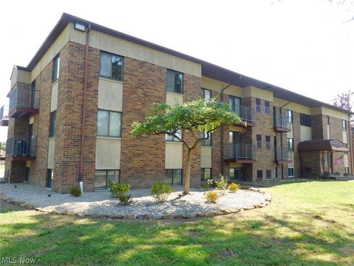 106-1860 Mahoning Avenue Nw, Warren, OH, 44483 | Card Image