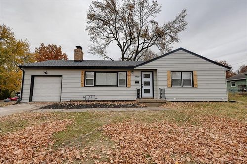 3701 S Scott Ave, Independence, MO, 64052-2532 | Card Image