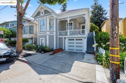 3026 Harrison St, Oakland, CA, 94611-5524 | Card Image