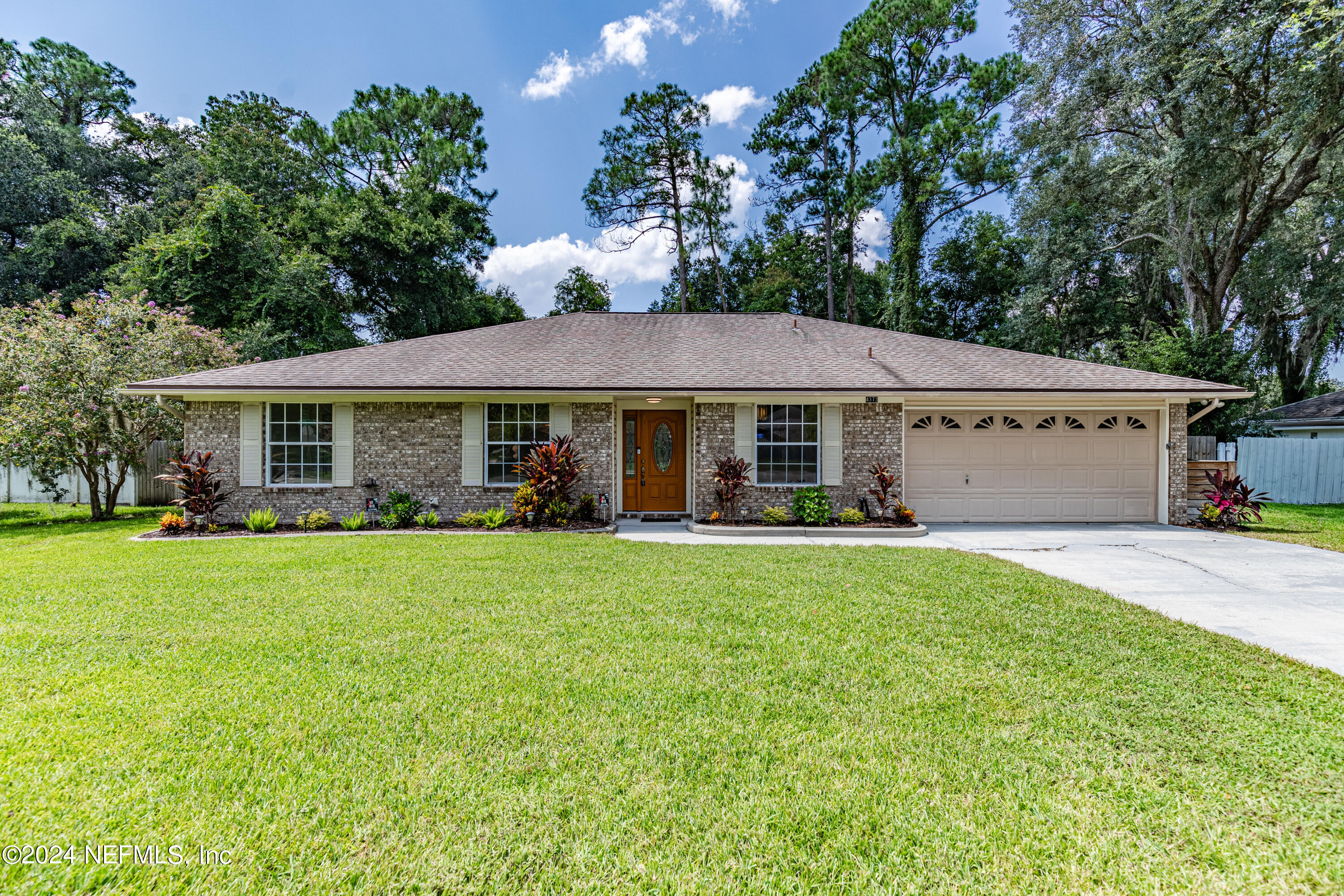 Apple Tree Pl, Jacksonville, FL 32258