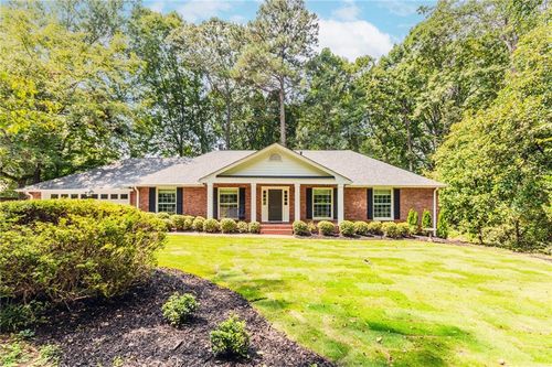 4609 Waterford Ct, Dunwoody, GA, 30338-3137 | Card Image