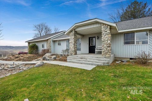 4519 Meadow Cir, Buhl, ID, 83316-5012 | Card Image