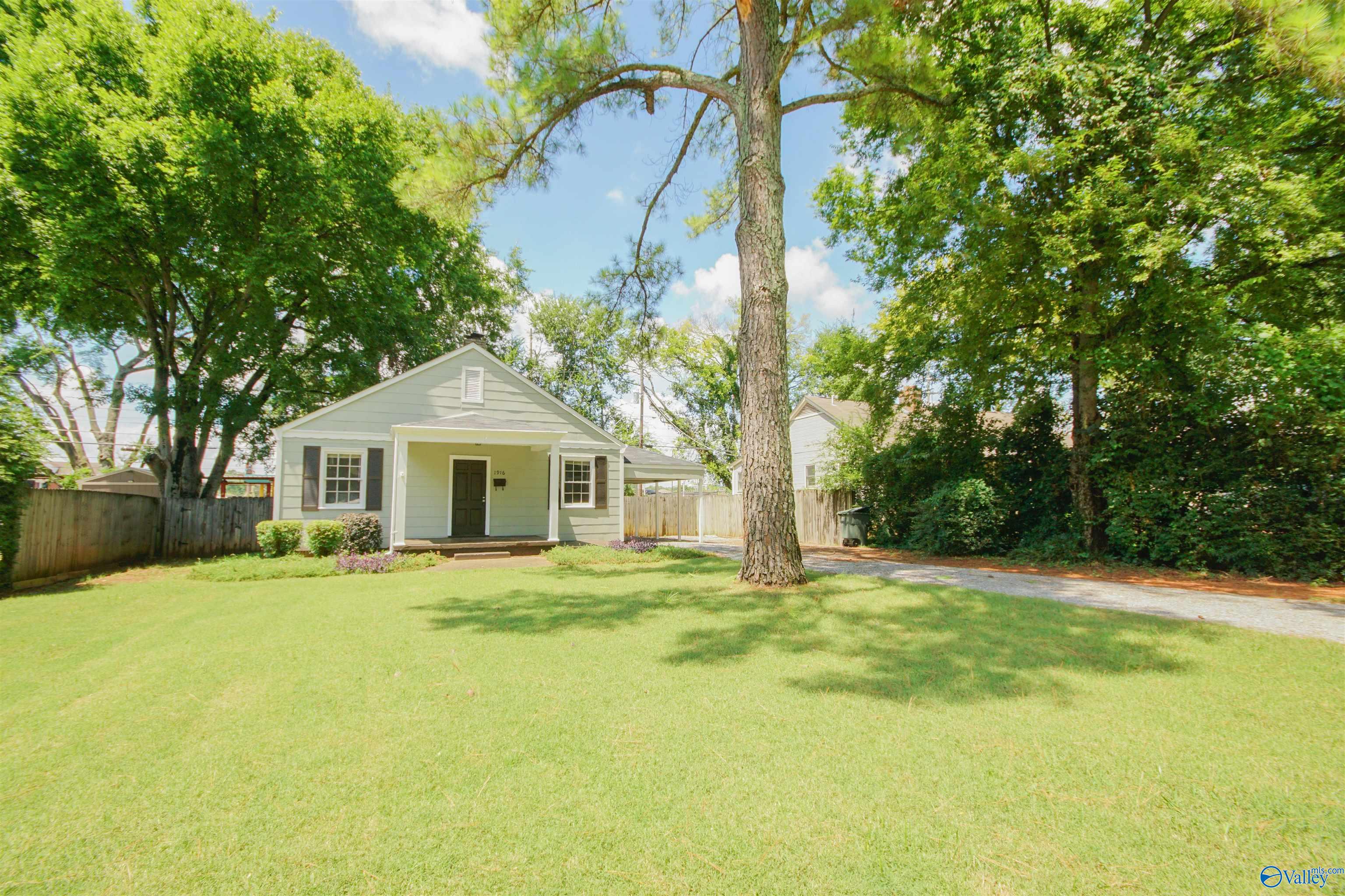 Vanderbilt Cir, Huntsville, AL 35801