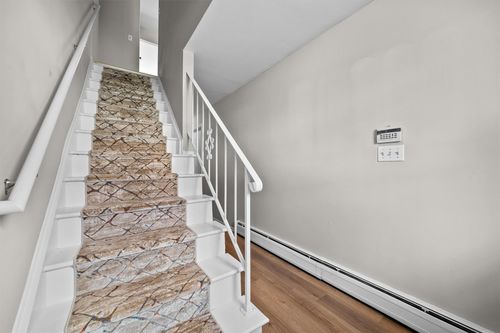 11 Allegra Dr, Valley Cottage, NY, 10989-1834 | Card Image
