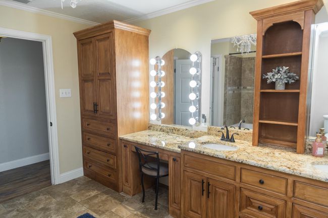 1308 W 24 Th St, House other with 4 bedrooms, 3 bathrooms and null parking in Plainview TX | Image 61