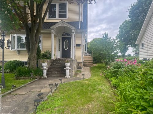 2-1152 Shippan Ave, Stamford, CT, 06902-7425 | Card Image