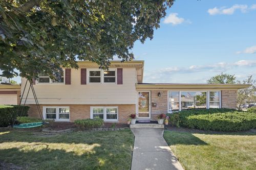 8157 N Root Ct, Niles, IL, 60714-2732 | Card Image