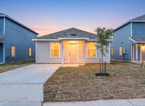 205 Bronco Rdg, Pleasanton, TX, 78064-0046 | Card Image