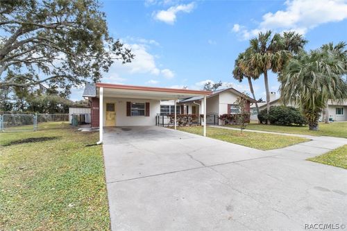 512 Se Paradise Point Rd, CRYSTAL RIVER, FL, 34429-4939 | Card Image