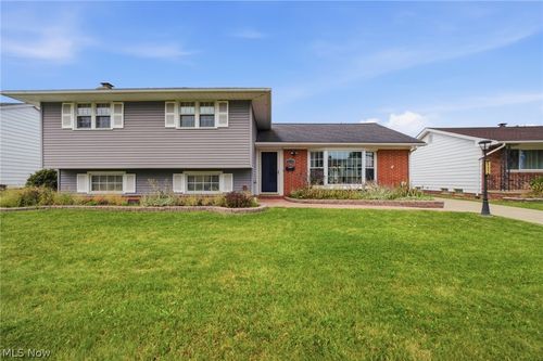 6504 Kingsdale Blvd, Parma Heights, OH, 44130-3967 | Card Image
