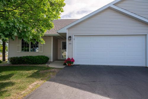 485 W Packer Avenue, OSHKOSH, WI, 54901 | Card Image