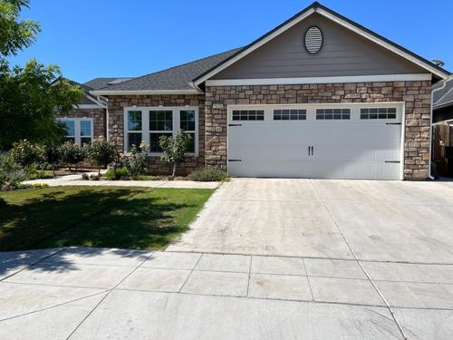 5428 W Brown Ave, Fresno, CA, 93722-8759 | Card Image