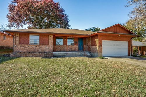 5327 Stoneboro Trail, Dallas, TX, 75241 | Card Image