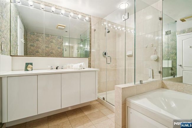 10 Smith Manor Blvd, Condo with 2 bedrooms, 2 bathrooms and null parking in West Orange NJ | Image 18