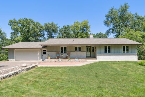 899 Willow Ridge 1, Hudson, WI, 54016-7456 | Card Image