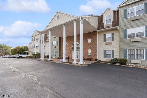 215-4 Richmond Rd, West Milford, NJ, 07480-1995 | Card Image