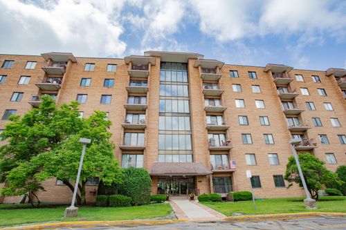 603-1717 Crystal Ln, Mount Prospect, IL, 60056-5456 | Card Image