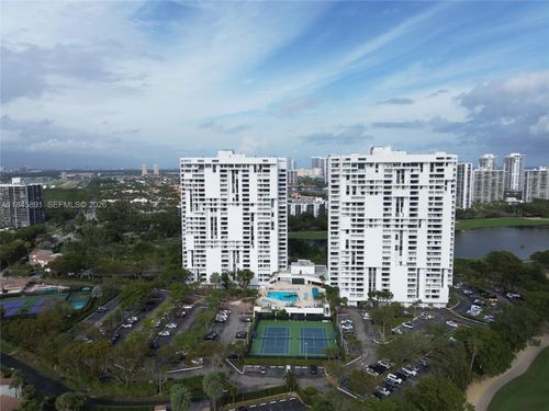 apt-818-20225 Ne 34th Ct, Aventura, FL, 33180-3304 | Card Image