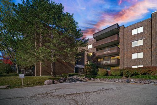 apt-302-690 Chandler Rd, Gurnee, IL, 60031-3183 | Card Image