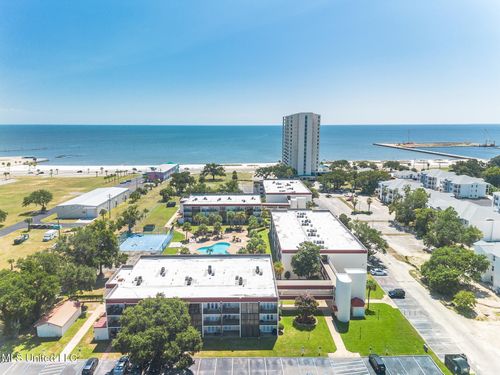 a328-2046 Beach Boulevard, Biloxi, MS, 39531 | Card Image