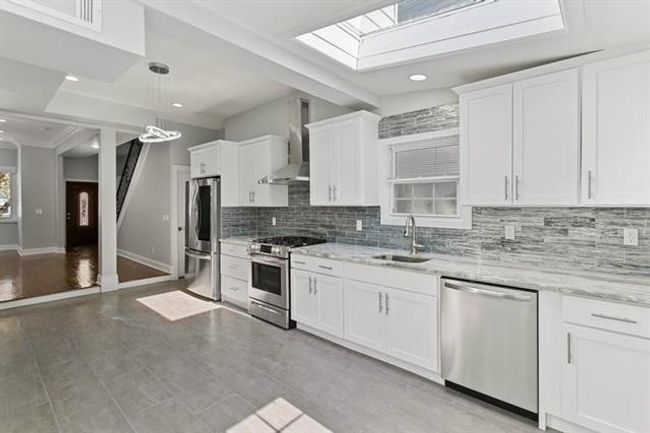 24 19 Th St, Condo with 3 bedrooms, 4 bathrooms and null parking in Weehawken NJ | Image 6