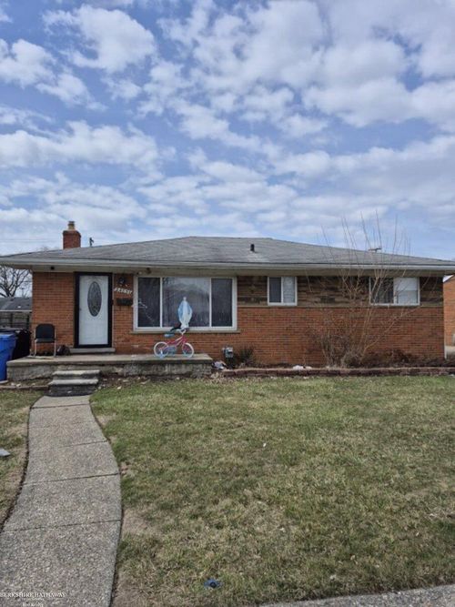24837 Curie St, Warren, MI, 48091-4433 | Card Image
