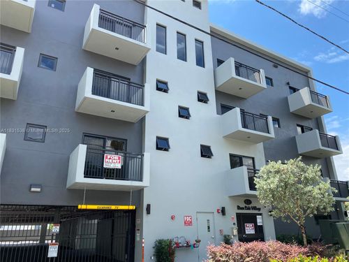 apt-301-836 Sw 2nd St, Miami, FL, 33130-1280 | Card Image