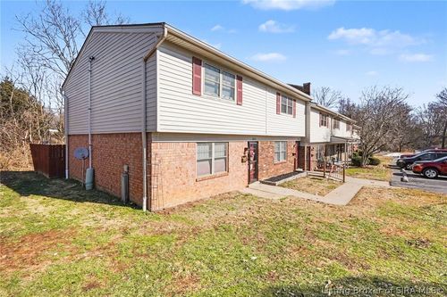 3059 Wooded Way, Jeffersonville, IN, 47130-5996 | Card Image