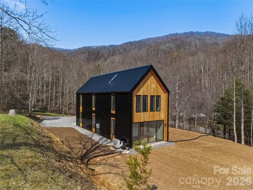 710 Kendal Dr, Leicester, NC, 28748-8831 | Card Image