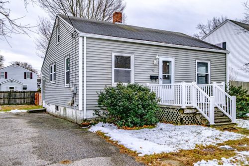 90 Bonnybriar Road, South Portland, ME, 04106 | Card Image