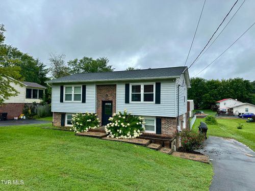 396 Pleasant Grove Rd, Bluff City, TN, 37618-1730 | Card Image