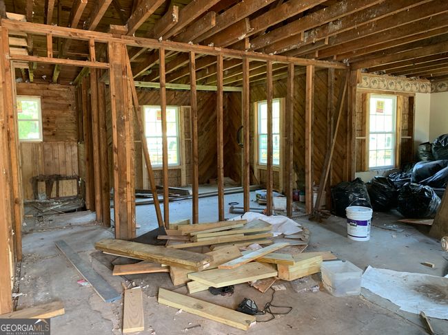 239 E Currahee St, House other with 3 bedrooms, 1 bathrooms and null parking in Toccoa GA | Image 6