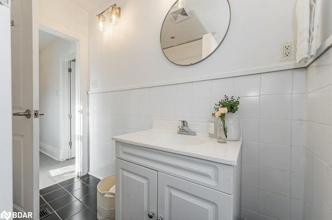 168 Paisley St, House other with 3 bedrooms, 1 bathrooms and 4 parking in Guelph ON | Image 29