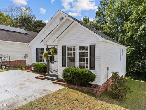 4505 Woodlawn Dr, Raleigh, NC, 27616-5145 | Card Image