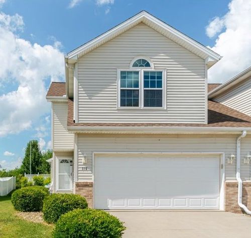 516 Wild Turkey Ln, Normal, IL, 61761-5645 | Card Image