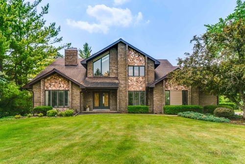 16088 W Woodbine Cir, Vernon Hills, IL, 60061-4109 | Card Image