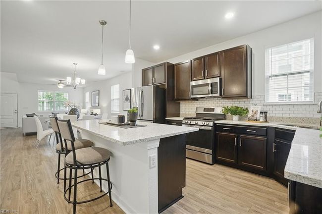 637 Middleton Way, House other with 5 bedrooms, 4 bathrooms and null parking in Chesapeake VA | Image 14