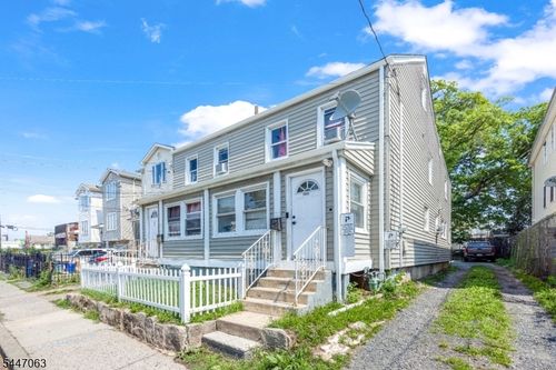 1083 Magnolia Ave, Elizabeth, NJ, 07201-1482 | Card Image