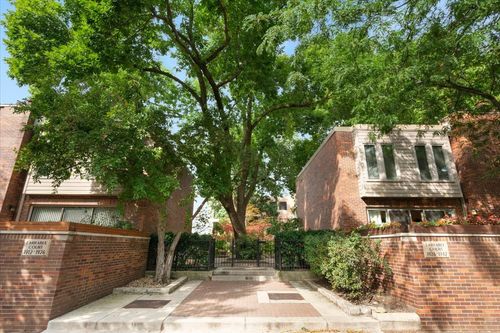 1928 N Larrabee St, CHICAGO, IL, 60614-5210 | Card Image