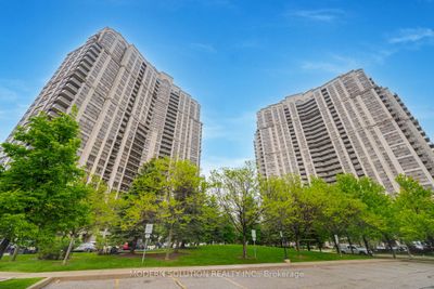 1015 - 710 Humberwood Blvd, Condo with 1 bedrooms, 1 bathrooms and 1 parking in Etobicoke ON | Image 2