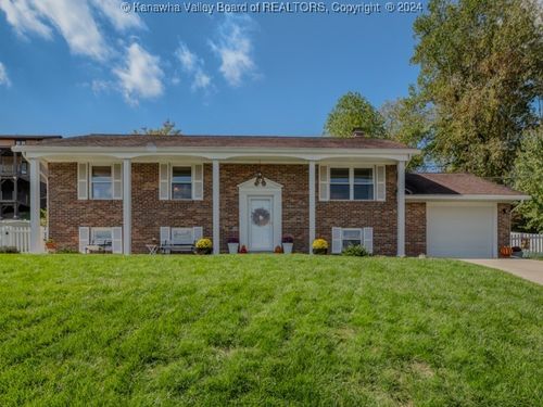 135 Ruthlawn Drive, South Charleston, WV, 25309 | Card Image